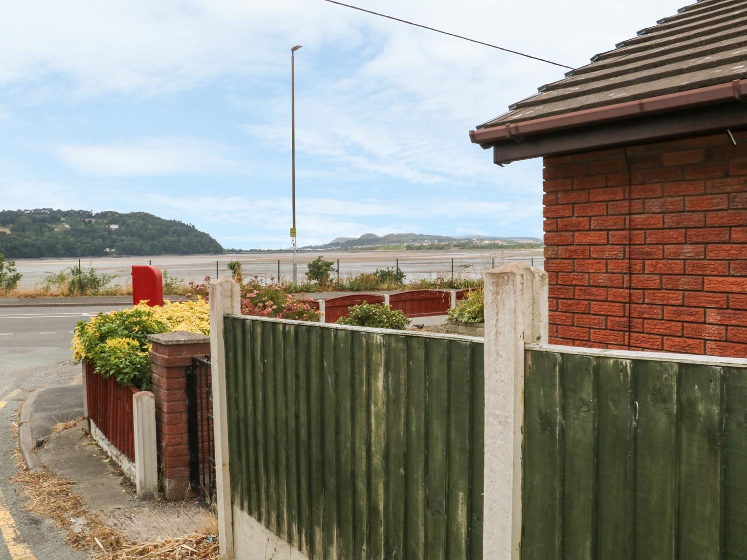 3 Trem Afon Villa Llansanffraid Glan Conwy Exterior photo